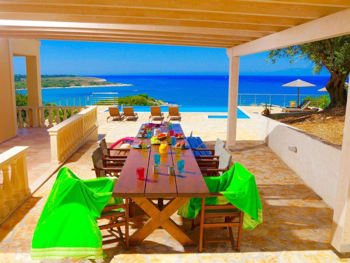 Beachfront Villa Seasun By Posarellivillas Agios Spyridon  Zewnętrze zdjęcie